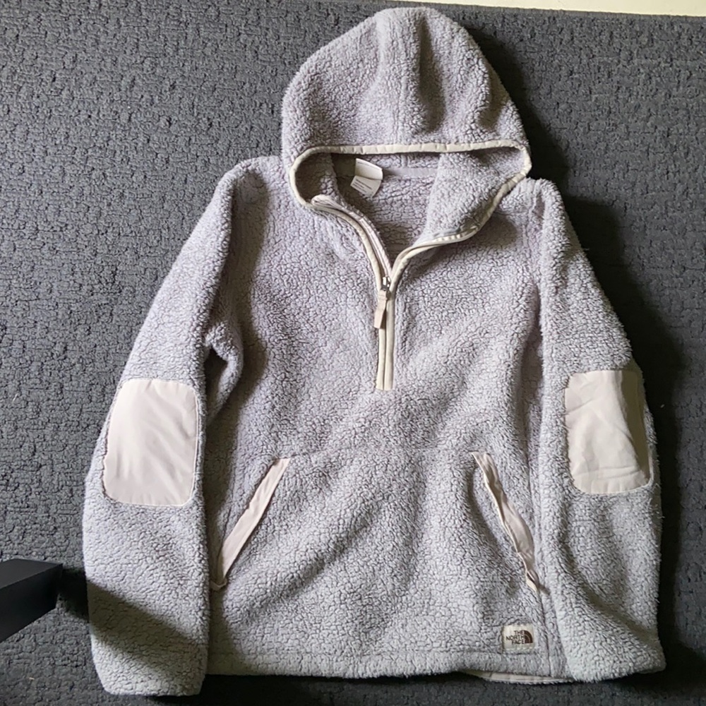 North face Fuzzy Pullover Jacket
